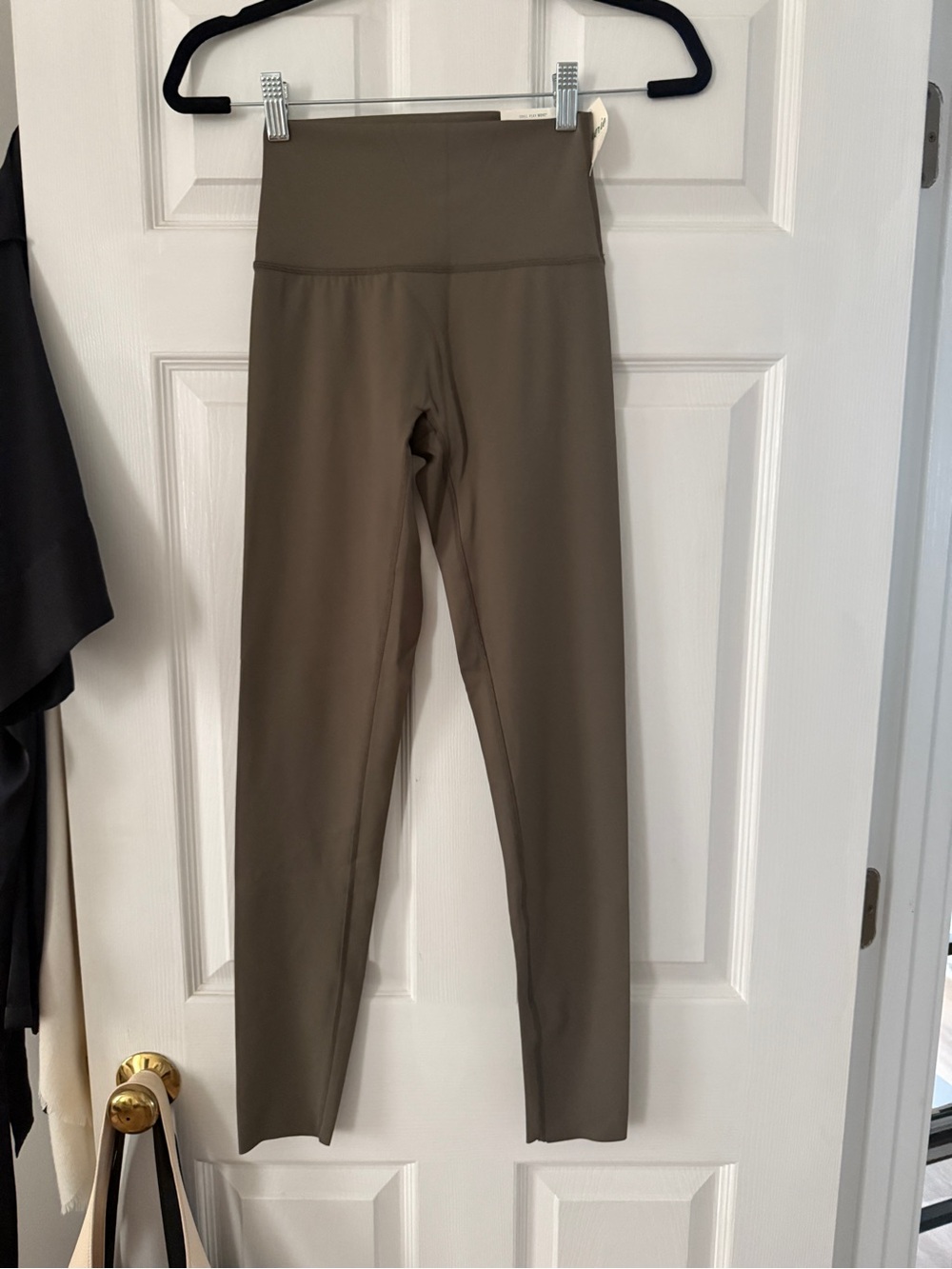 aerie High-Rise Leggings in Light Olive Green